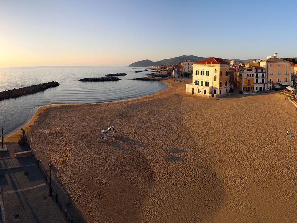 Palazzo Iaquinto Apartment ซานตามาเรีย ดิ กาสเตลลาบาเต ภายนอก รูปภาพ
