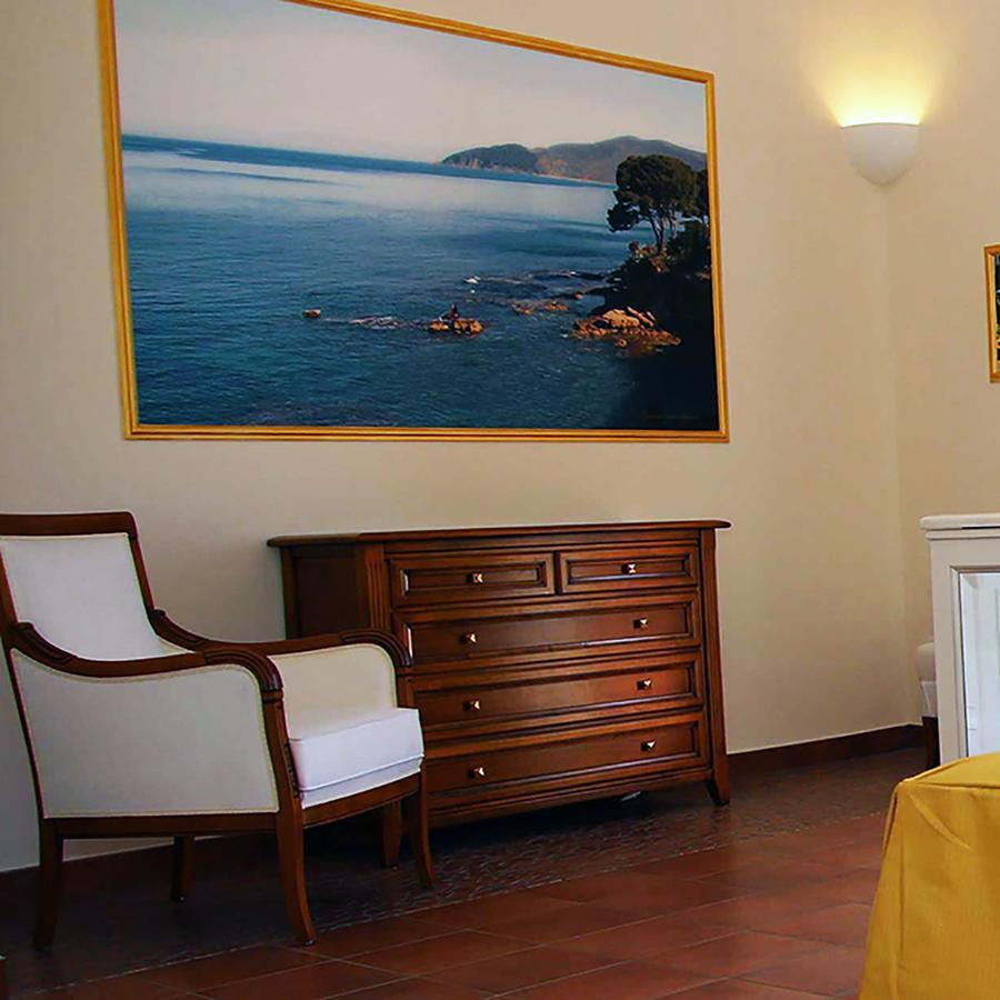 Palazzo Iaquinto Apartment ซานตามาเรีย ดิ กาสเตลลาบาเต ภายนอก รูปภาพ